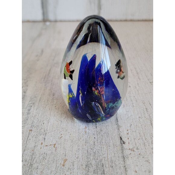 Vintage art fish egg shaped paper weight unique home decor coral - Picture 4 of 7